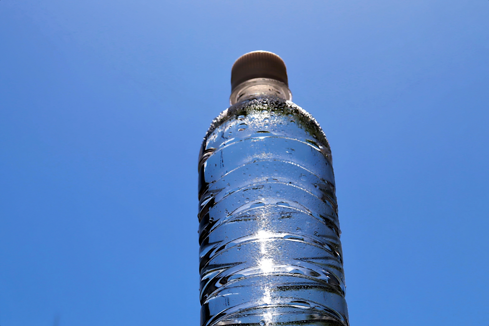 水